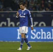 From wikipedia, the free encyclopedia. Nach Karriereende Fussballprofi Christoph Metzelder Geht Stiften Welt
