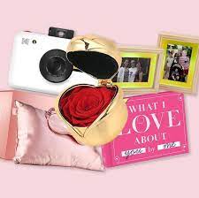 Don't let the mounting pressure and high expectations cloud valentine's presents for her. 36 Best Last Minute Valentine S Day Gifts For Him And Her 2021