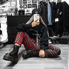 Follow Altgirl Alternative Style Grunge Style Gothic Style Grunge Girl Grunge Outfits Alternative Hipster Outfits Winter Hipster Outfits Grunge Outfits Winter