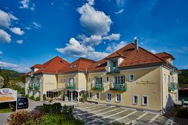 Unseren kinder und uns hat es sehr gut gefallen.das personal war superfreundlich, trotz corona auflagen fühlten wir uns sehr wohl.vielen dank für ein paar erholsame tage Akzent Hotel Bayerwald Residenz Willkommen