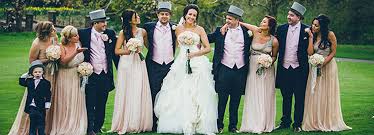 Für ihre zweitägige hochzeit mit englischem touch haben die beiden hamburger jessica und ronny in ein romantisches heiraten in england mit rolls royce und co. Heiraten In Grossbritannien Dream Weddings International