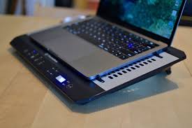 Laptop merupakan perangkat elektronik yang cara kerjanya menyerupai komputer dengan ukuran yang lebih kecil dan mudah dibawa ke mana saja. 8 Pentingnya Pakai Kipas Laptop Yang Kerap Disepelekan Padahal Bisa Cegah Lemot Dan Kerusakan