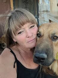 Hi everyone. I'm looking for New people to write to from anywhere. I'm into  Art and crafts, gardening, veggie gardening, cooking, baking, scrapbooking,  watching horror movies, family, comedy movies Old and New