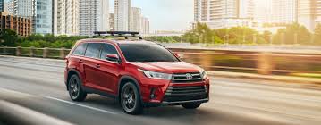 Updated weekly, pricing for the 2019 toyota highlander le is based on the vehicle without options. 2019 Toyota Highlander Leasing Near Des Moines Ia Toyota Of Des Moines