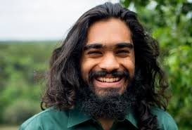 Akash Thakkar's Instagram, Twitter & Facebook