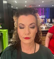 Pinup makeup for a night out for this lovely client💋 #makeupartist  #maccosmetics #saskatoon #pinupstyle