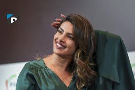 Kareena kapoor born 21 september 1980 is an indian actress who appears in hindi movies. Top 5 Most Beautiful Women In India Notsoporangi
