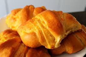 La ricetta di cook del corriere della sera da fare a casa. Croissant Alla Marmellata Di Clementine Con Un Dolce Aroma Di Agrumi Piu Ricette