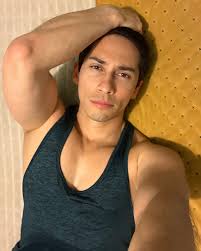 Alan Pardo (@al_baezz) • Threads, Say more