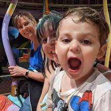 What vacuums have you found to be the best for pet hair? I have hardwood  floors and carpet. Picture of the shedder lol