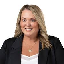 Kristie Inge's Instagram, Twitter & Facebook