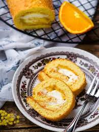 Biscuit Roule A L Orange Un Tres Tres Bon Dessert A Faire En Toutes Saisons Recette Biscuit Roule Recette Biscuit Roule Bon Dessert