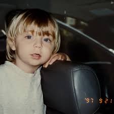 𝐓𝐡𝐢𝐬 𝐢𝐬 𝐰𝐡𝐲 𝐲𝐨𝐮 𝐬𝐡𝐨𝐮𝐥𝐝 𝐧𝐞𝐯𝐞𝐫 𝐠𝐢𝐯𝐞 𝐮𝐩. If  you're feeling hopeless, I hope this story gives you a reason to keep  going. In 1996, my brother Max was diagnosed with autism