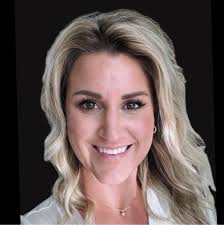 Very excited to serve as the GVSU American Marketing Association President  for the 2018-2019 school year. I look forward to working with the 10 other  executive board members!