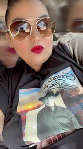 #kylefield #grorgestrait #collegestation #texas #family @Jessicalynn @Mary  Bohler @Victoria Nichole