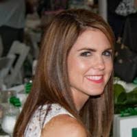 Mandy Fenton's Instagram, Twitter & Facebook