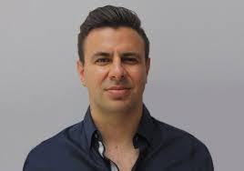 Roger Eason's Instagram, Twitter & Facebook