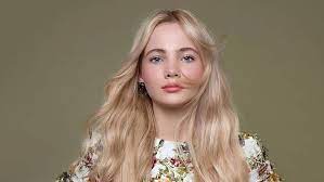 The finest blonde man haircuts really depend upon your personal hair type and the design you are trying for. Hd Wallpaper Actresses Freya Allan Blonde Blue Eyes English Girl Long Hair Wallpaper Flare