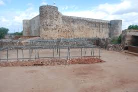 For thousands of years castro marim was a port that offered shelter to the ships that sailed up the guadiana river to collect the metals mined to the north in alcoutim and mértola. Castro Marim Travel Guide At Wikivoyage