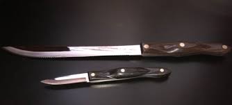 This comprehensive cutco knives review will help you decide if cutco knives are worth the money for you. Cutco 1723 9 Carving Knife And 1720 Jb Paring Knife For Sale In Aurora Co Offerup