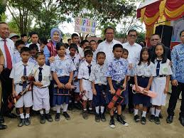 Toraja utara beribukota di rantepao memiliki luas 1.151,47 km2 yang terbagi dalam 151 desa / kelurahan dan 21 kecamatan. Kementerian Komunikasi Dan Informatika