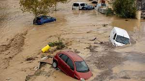 Spain flood death toll expected to rise as dozens missing - BBC News