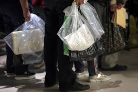 După centralizarea rezultatelor la 99,8% din secții, numărul participanților la vot duminică a fost de 3.849.903, reprezentând 21,08 la sută din totalul persoanelor înscrise pe liste. Biroul Electoral Central Rezultate ParÈiale Au Votat 21 08 Dintre AlegÄtori 91 57 Au Spus Da