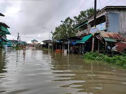Paras air sungai di kelantan semakin meningkat. Sungai Golok Lepasi Paras Bahaya Pps Dibuka