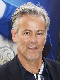 Rupert Graves