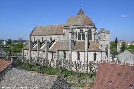 Eglise De Champcueil En Essonne Realisee Avec Mattelescopique Par Alticlic A Une Hauteur De 12 Metres Environ Eglise Patrimoine