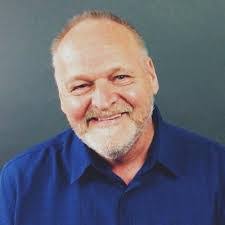 Debbie Farthing's Instagram, Twitter & Facebook