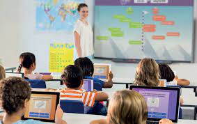 Now, everyone expects teachers to integrate engaging, educational and fun classroom activities using technology. Top 10 Classroom Games Blog Quizalize