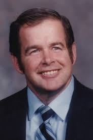 Tom Barnhart's Instagram, Twitter & Facebook