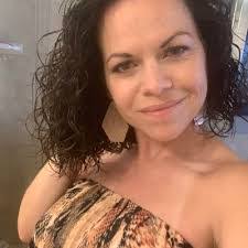 Krista Bond's Instagram, Twitter & Facebook