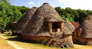 Perigord Noir Cabanes Du Breuil Maisons Naturelles Dordogne Cabane