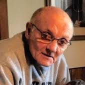 Douglas Dee's Instagram, Twitter & Facebook