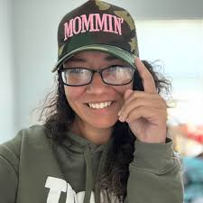 Choosing the right circuit machine for personalized party decorations