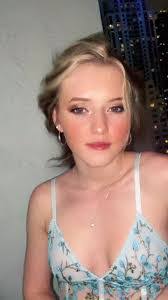 Amy Sippel's Instagram, Twitter & Facebook