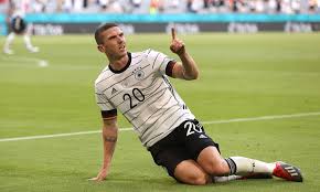 Diese seite enthält eine statistik über die leistungsdaten (tore, karten, usw.) des spielers in verschiedenen. Jdci3fpuxm47tm