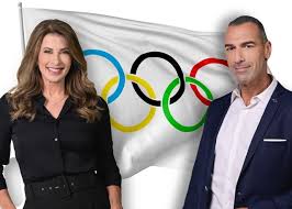 Gwen berry, who specializes in the hammer throw, protested the. Cfhiyg7zxqtwym