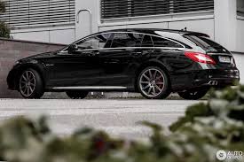 Pin By Jorma Jokela On Autot Ja Moottoripyorat Mercedes Mercedes Benz Cls Cls 63 Amg