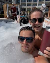 Life is good, REAL GOOD 😎, #honeymooncrasherz