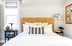 Make sure that the style you choose is the correct size so as not to appear too small or overwhelm your space. How To Mix And Match Nightstands Like A Designer