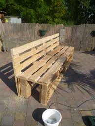 Pallets Garden Bench Banc De Jardin En Palettes 1001 Pallets Pallet Garden Benches Pallet Furniture Outdoor Pallet Outdoor