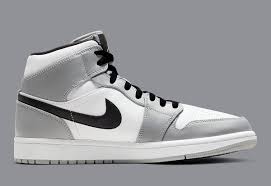 Jordan Air Jordan 1 Mid Black Green White Australia Available Now Light Smoke Grey Air Jordan 1 Mid House Of Heat Sneaker News Release Dates And Features