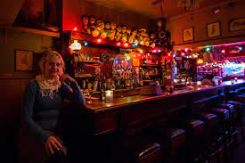 Places brooklyn, new york arts & entertainmentperformance & event venue sunny's bar. Sunny S Bar Revived After Hurricane Sandy Is Being Saved Again The New York Times