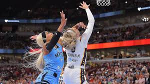 Chicago's DiJonai Carrington ejected for hard foul on Sophie Cunningham