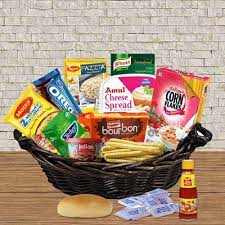 Delight clients by choosing from our selection of corporate gifts filled with premium, gourmet food. Send Christmas Food Gift Hampers To India Christmas Food Gift Hampers Delivery In India Christmas Food Gift Hampers