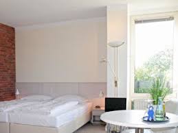 Accommodation accessible via lift and/or stairs, air conditioning, bathroom, cable channels, carpet, complimentary toiletries, designated smoking area, family rooms, fax/photocopying, flat screen tv. Hotel Haus Bismarck Hotel Berlin De