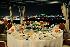 Uzivatel فندق قصر أبها Na Twitteru بوفية العشاء في فندق قصر أبها مزيج ما بين أفضل المأكولات العالميةوالإطلالة الخلابة على مدينة أبها بحيرة السد وعروض الصوت والضوء Asirtourism Https T Co Uf9v1shehc